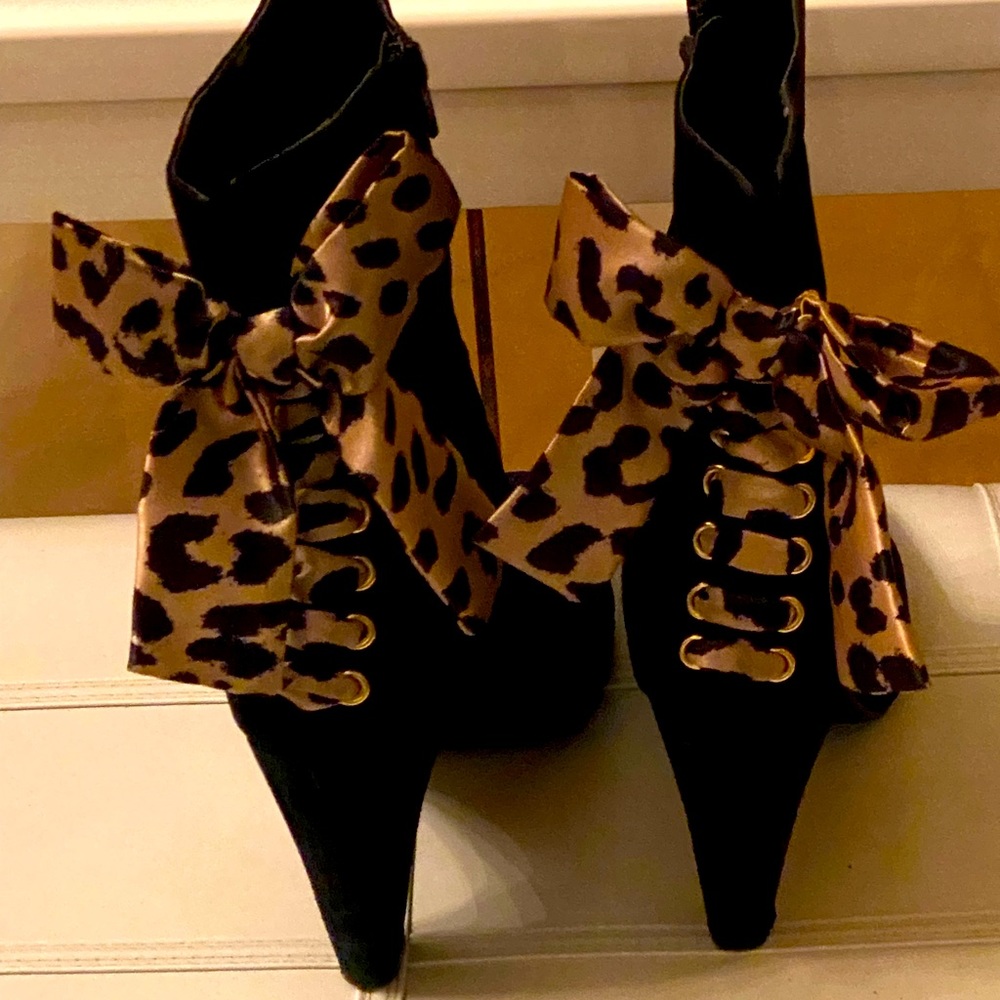Beverly Feldman leopard booties